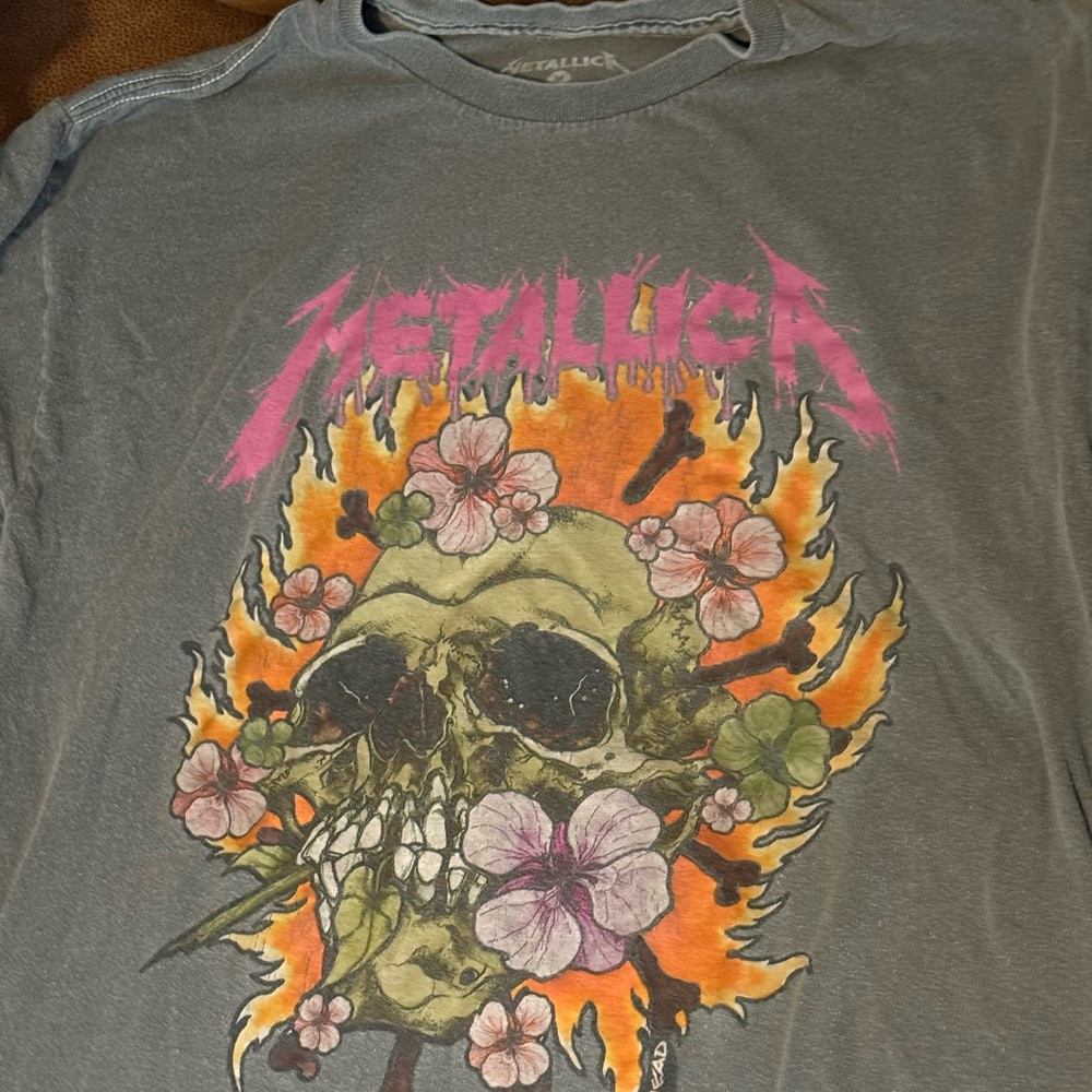 Metallica Graphic Tee with Skull and Flowers
